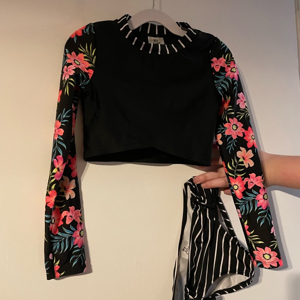 Girls Art class 3 piece suit rashguard set, sz 6/6x